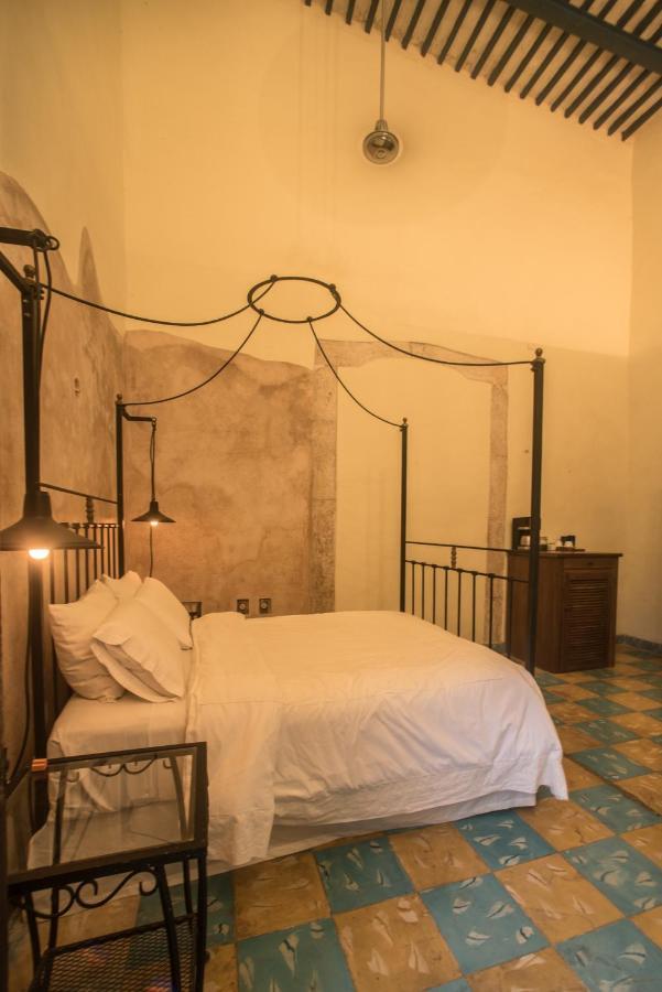 Imix Hotel Вальядолид Экстерьер фото
